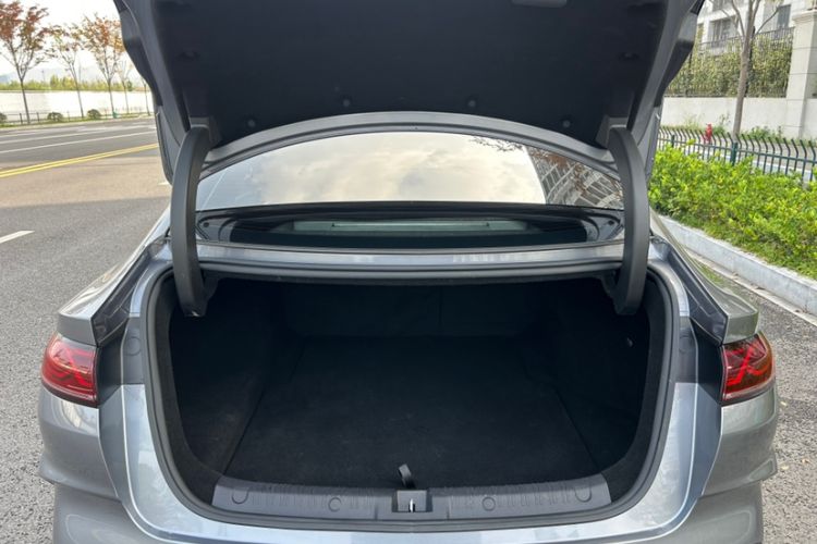 Used BYD Qin L 2024 DM-i 120KM Leading Model
