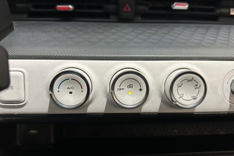 Used Wuling Hongguang MINIEV 2022 GAMEBOY 300km Enthusiast Model with Lithium Iron Phosphate
