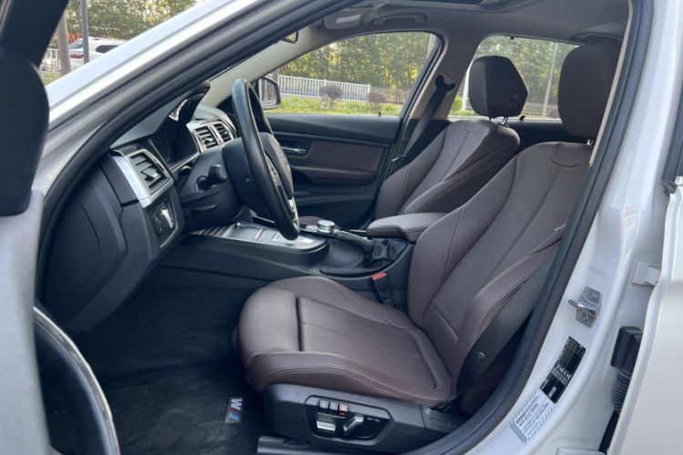 Used BMW 3 Series 2019 320Li Fashion Model
