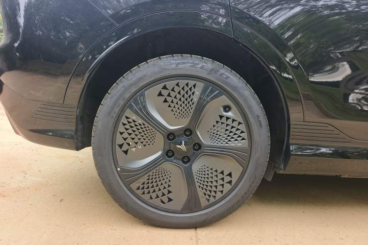 Used VOYAH COURAGE 2024 Four-Wheel Drive Global Edition
