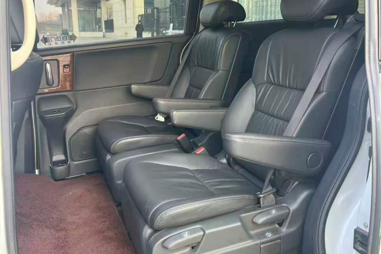 Used Honda Odyssey 2015 Updated Version 2.4L Smart Edition
