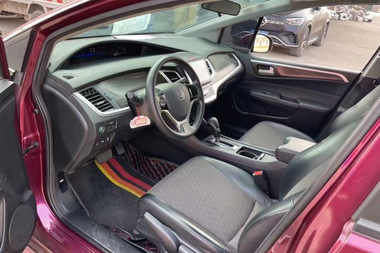 Used Honda Jade 2017 1.8L automatic Comfort version 5 seats