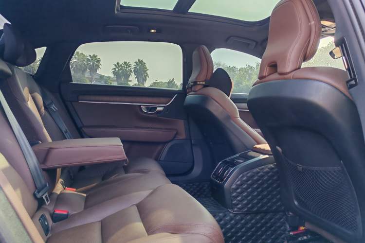 Used Volvo S90 2023 B5 Zhiyuan Luxury Edition
