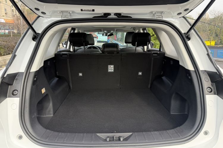 Used Oshan X7 PLUS 2023 Enjoy Edition 1.5T Automatic Prestige Model
