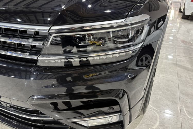 Used Volkswagen Tiguan L 2021 330TSI Automatic Two-Wheel Drive R-Line Flagship Edition
