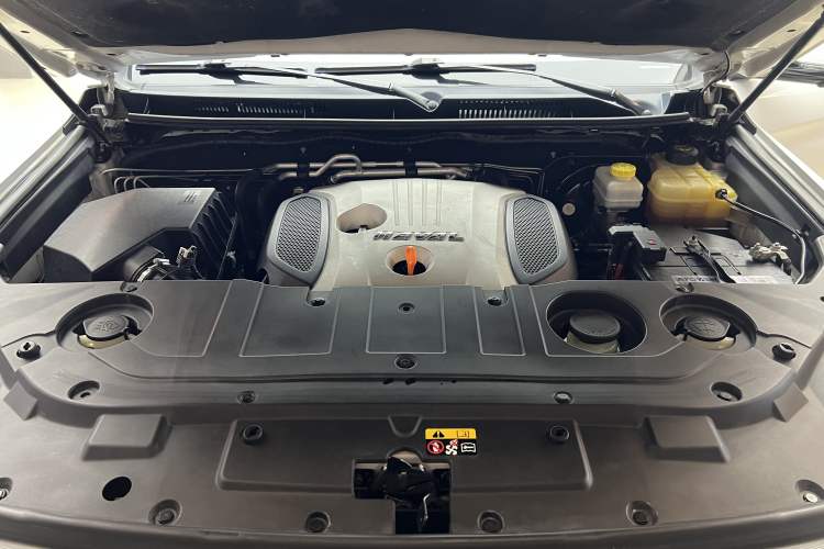 Used Haval H9 2016 2.0T Four-Wheel Drive Luxury 7-Seater
