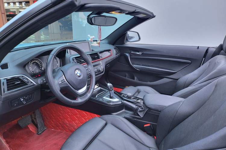 Used BMW 2 Series 2018 220i Convertible Coupe Sports Design Package
