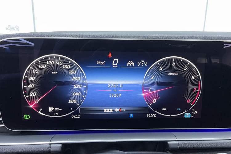 Used Mercedes-Benz GLE 2024 Refreshed GLE 350 4MATIC Stylish Edition
