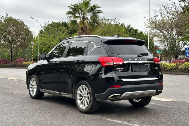 Used Haval H2 2017 Blue Label 1.5T Manual Two-Wheel Drive Luxury Model
