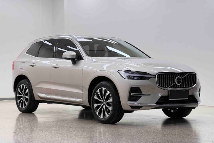 Used Volvo XC60 2023 B5 4x4 Smart Luxury Edition