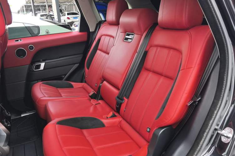 Used Land Rover Range Rover Sport 2022 3.0 L6 YAO Black Edition
