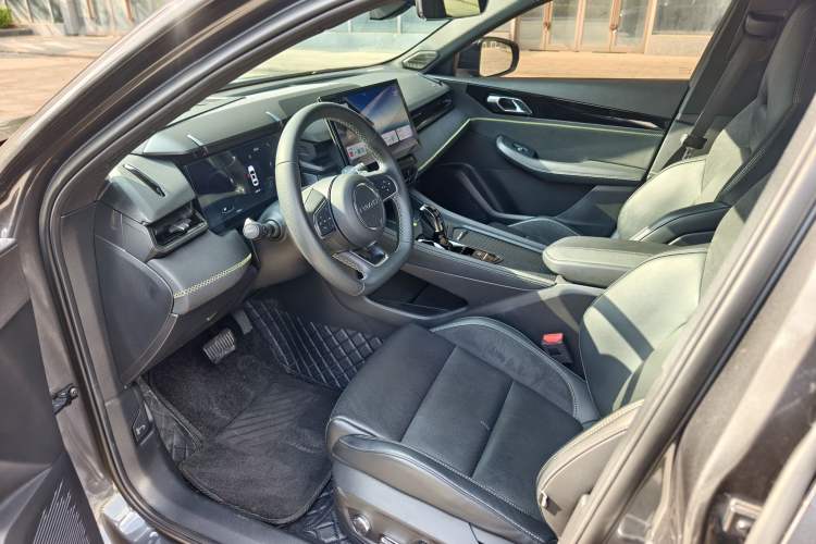 Used Lynk & Co 03 2023 2.0TD DCT H-Power Halo
