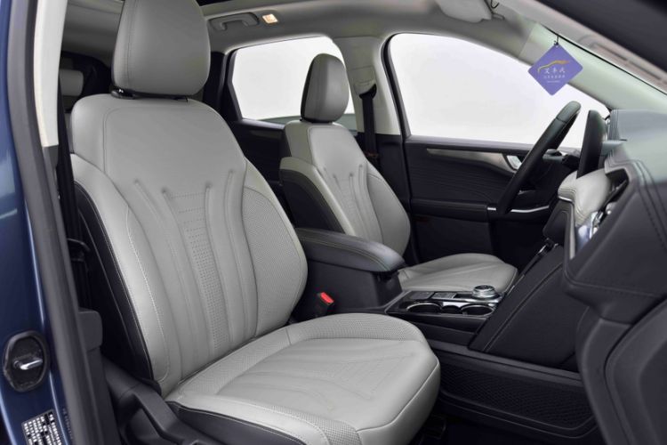 Used Ford Escape 2020 EcoBoost 245 Two-Wheel-Drive Titanium Edition
