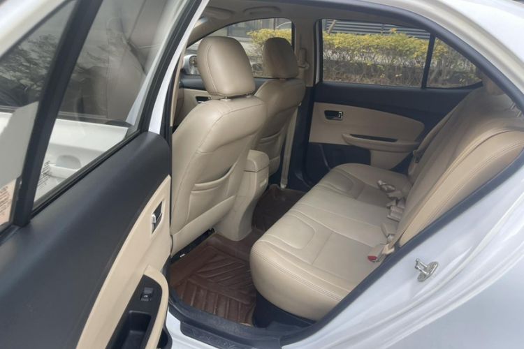 Used Chery E3 2013 1.5L Manual ZhiShang Model