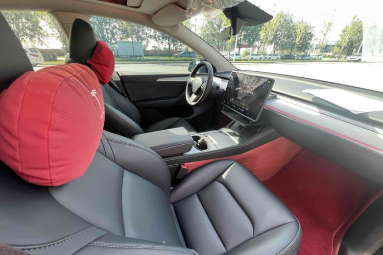 Used Tesla Model Y 2024 Rear-Wheel-Drive Version
