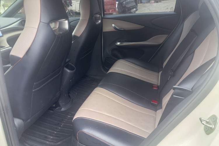 Used BYD Dolphin 2023 420 km Fashion Edition
