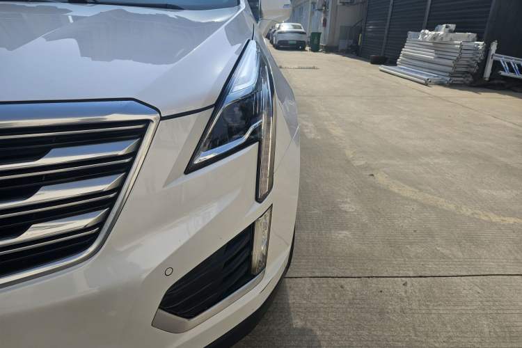 Used Cadillac XT5 2018 28T Four-Wheel Drive Luxury Model

