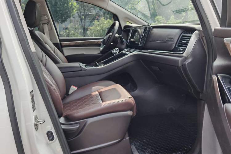 Used GAC Trumpchi M8 2021 Lingxiu Series 390T Luxury Edition
