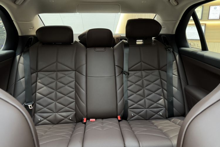 Used BMW 7 Series 2023 735Li M Sport Package
