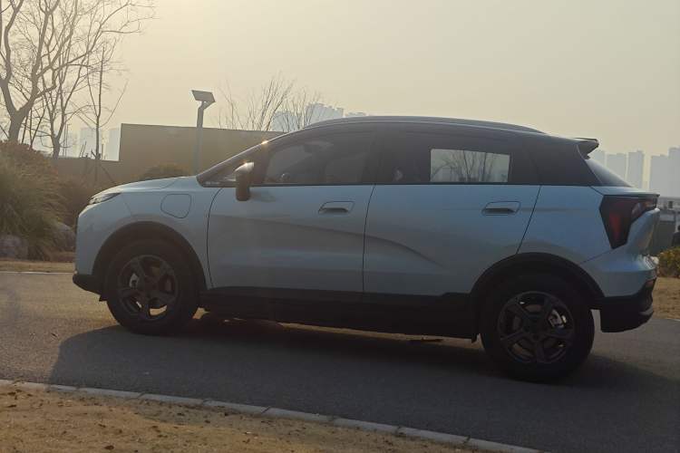 Used Geometry E Firefly 2022 401 km Linglong Tiger 4 Seats
