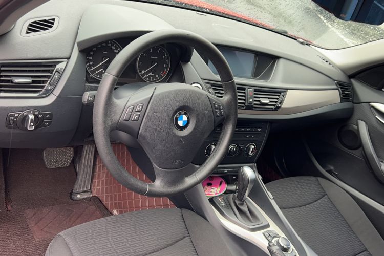 Used BMW X1 2013 sDrive18i Fashion Model
