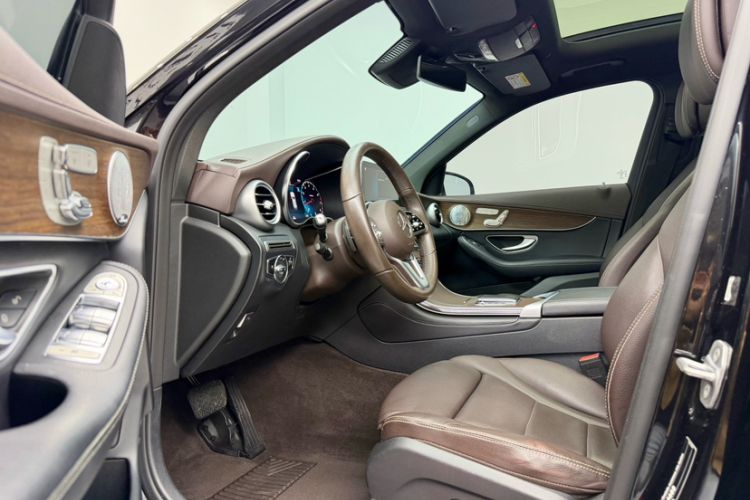 Used Mercedes-Benz GLC 2021 GLC 300 L 4MATIC Dynamic Model