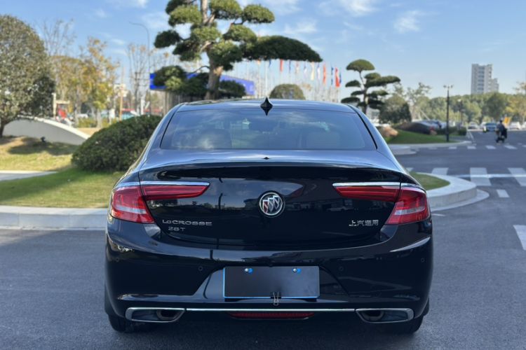 Used Buick LaCrosse 2018 28T Luxury Edition