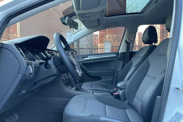 Used Volkswagen Golf 2020 280TSI DSG Comfort Version
