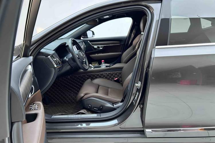 Used Volvo S90 2021 B5 Zhiyuan Luxury Edition