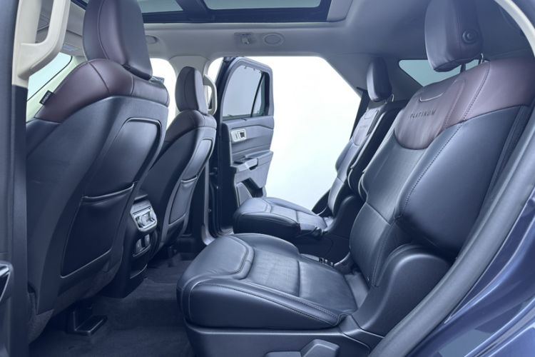 Used Ford Explorer 2020 EcoBoost 285 4x4 Platinum Edition 6 Seats
