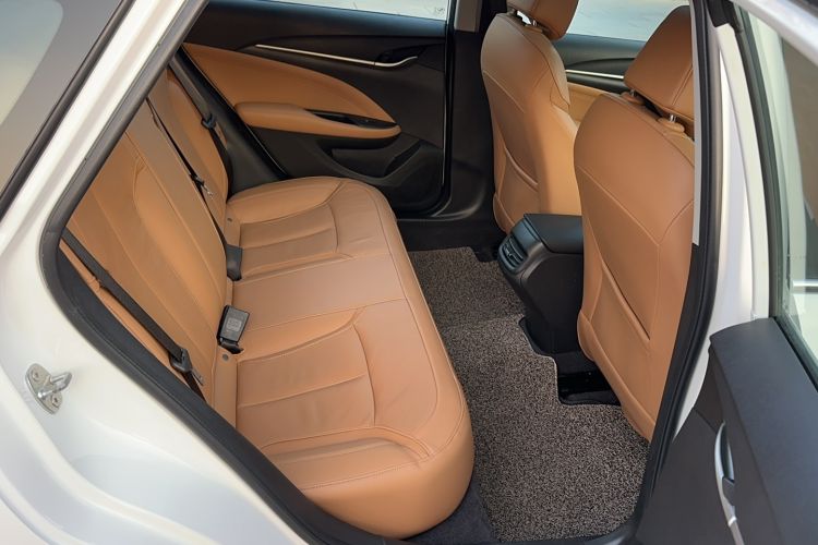 Used Buick Excelle GX 2018 18T Automatic Flagship Model
