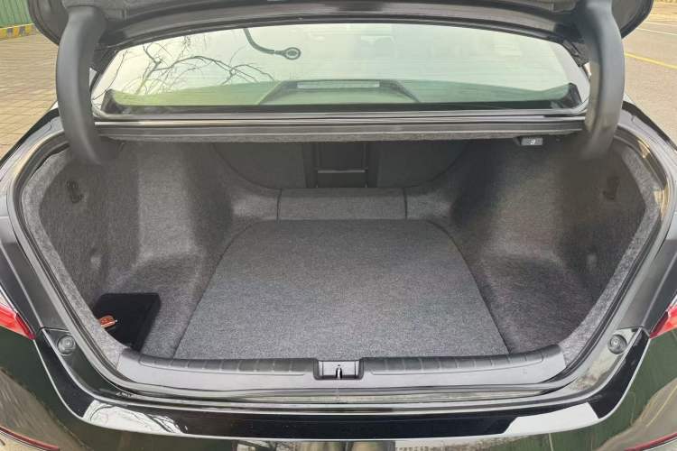 Used Honda Accord 2018 Rui Hybrid 2.0L Rui Ling Edition China VI
