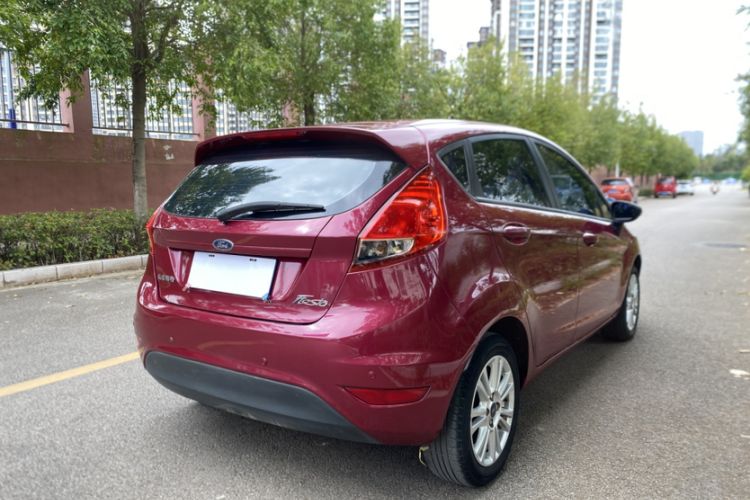 Used Ford Fiesta 2013 Hatchback 1.5L Automatic Fashion Edition