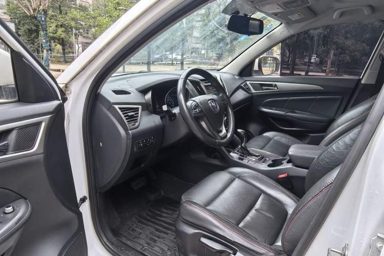 Used Changan CS75 2016 1.8T Automatic Elite Model China V Standard