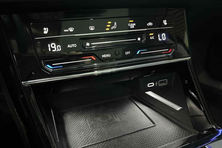 Used Volkswagen Passat 2021 330TSI Luxury Edition
