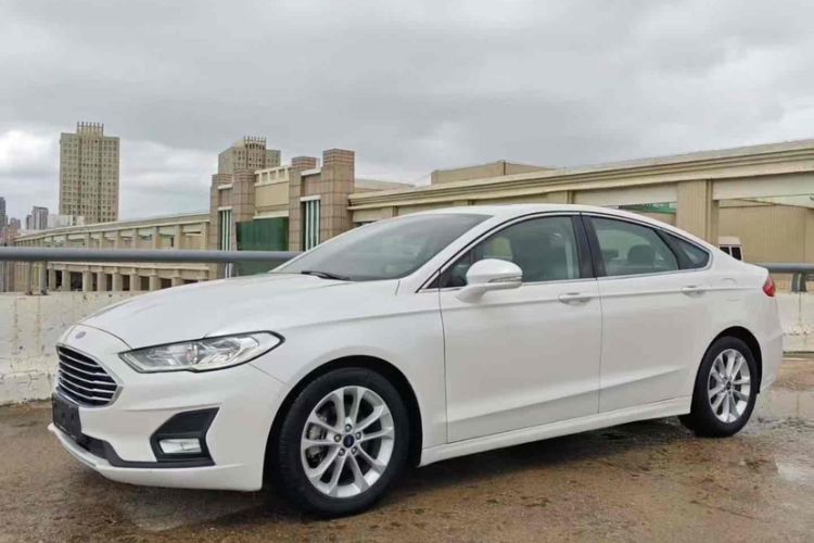 Used Ford Mondeo 2017 EcoBoost 180 Stylish Model
