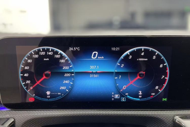 Used Mercedes-Benz A-Class 2022 Second Facelift A 200 L Sport Sedan Fashion Version
