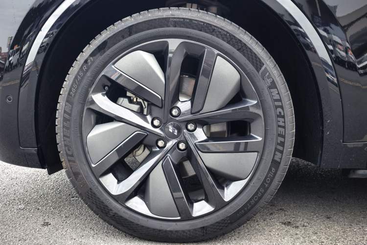 Used Li Auto L9 2024 Ultra Model
