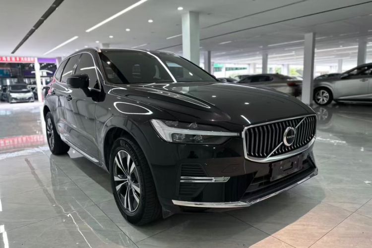 Used Volvo XC60 2022 B5 4x4 Zhiyi Luxury Edition
