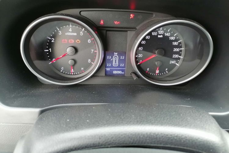 Used Haval H6 2013 Upgraded Model 1.5T Manual Two-Wheel Drive Elite Version
