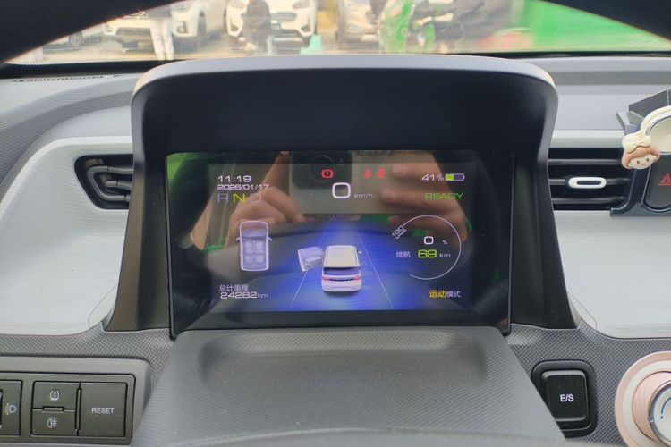 Used Wuling Hongguang MINIEV 2021 Macaron Premium Model – Lithium Iron Phosphate
