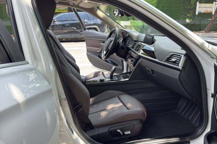 Used BMW 3 Series 2018 320Li Fashion Model
