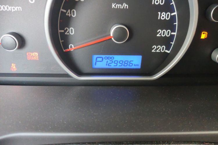 Used Hyundai Celesta 2011 1.6L Automatic Comfort Model
