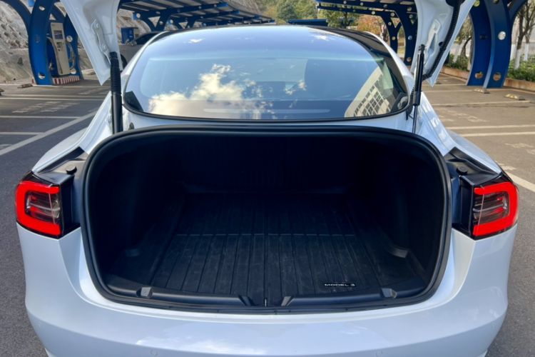 Used Tesla Model 3 2022 Rear-Wheel-Drive Version