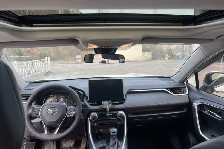 Used Toyota Wildlander 2020 2.0L CVT Two-Wheel Drive Luxury Edition
