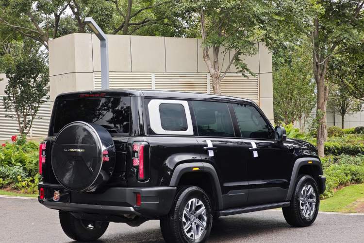 Used Beijing Auto BJ40 2024 2.0T All-New Urban Hunter Edition Chivalrous Style
