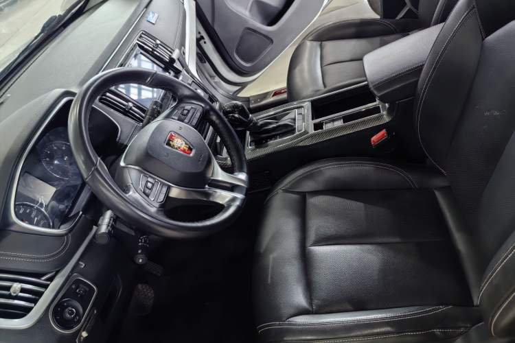 Used Roewe RX5 2018 20T Two-Wheel Drive Automatic Flagship Edition
