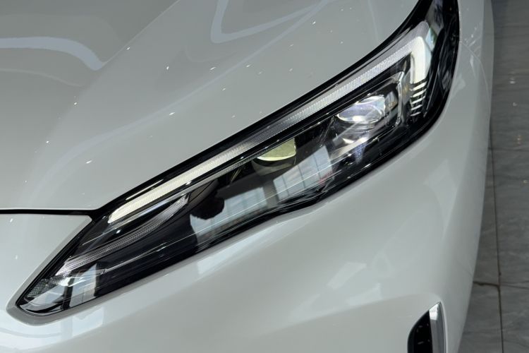 Used Buick GL8 New Energy 2025 Lu Shang Luxury Edition 7-Seater