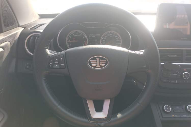 Used Bestune X40 2017 1.6L Automatic Luxury Model