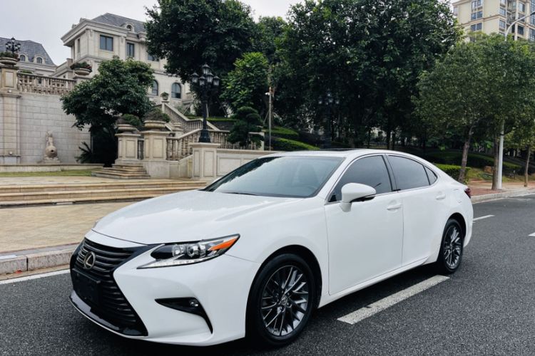 Used Lexus ES 2017 200 30th Anniversary Edition
